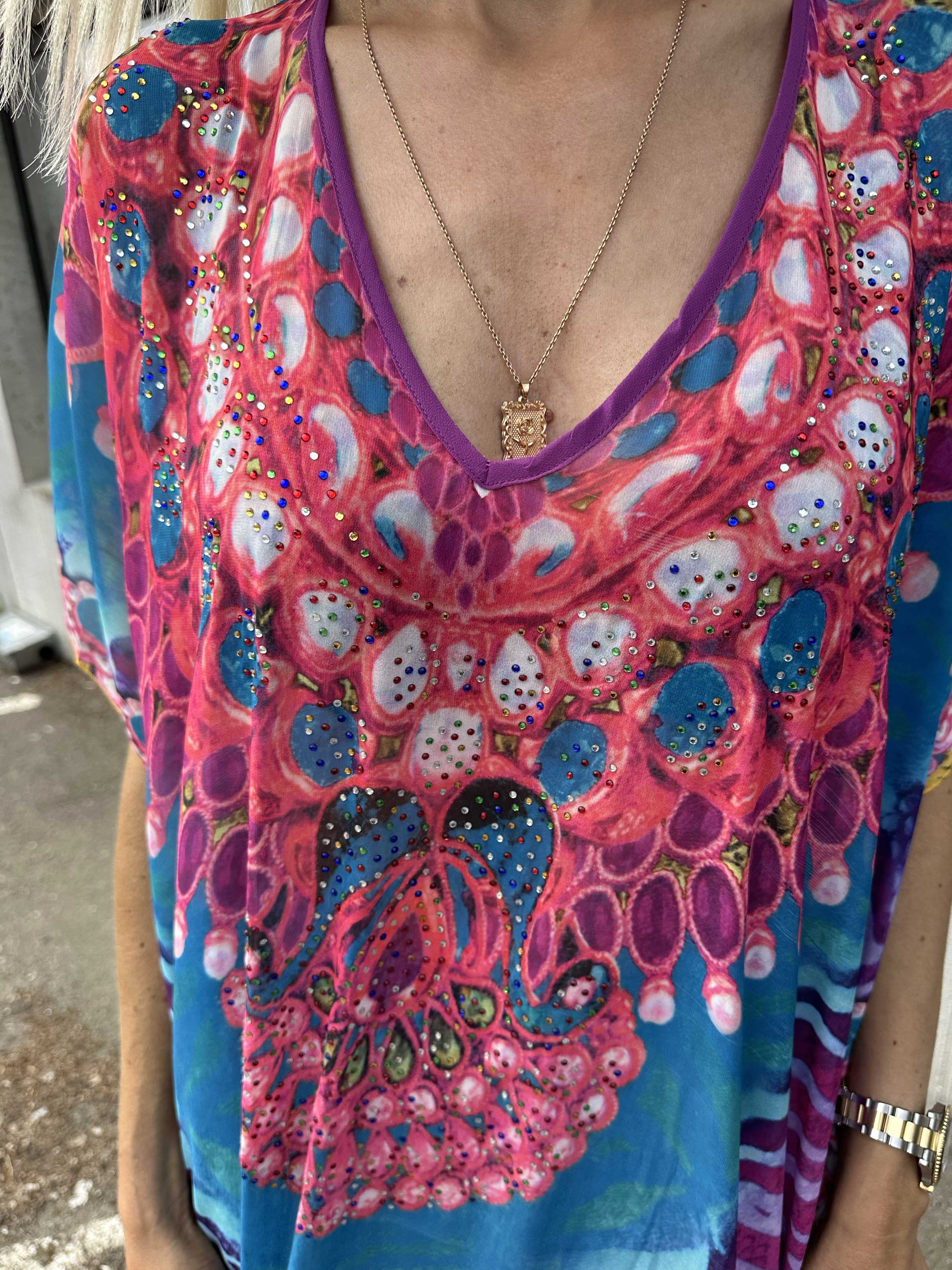 Mellie - Lang farvet semi-transparent tunika med similisten